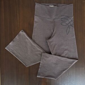 DUDE GIRL COTTON HIGH FOLD WAIST PULL ON FLARE CROPPED LEGGINGS BROWN XS or S